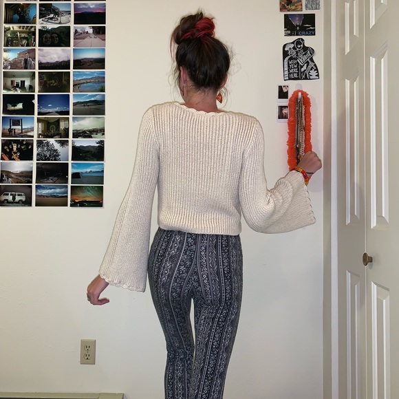 Knitted wide arm crop top - Picture 2 of 5